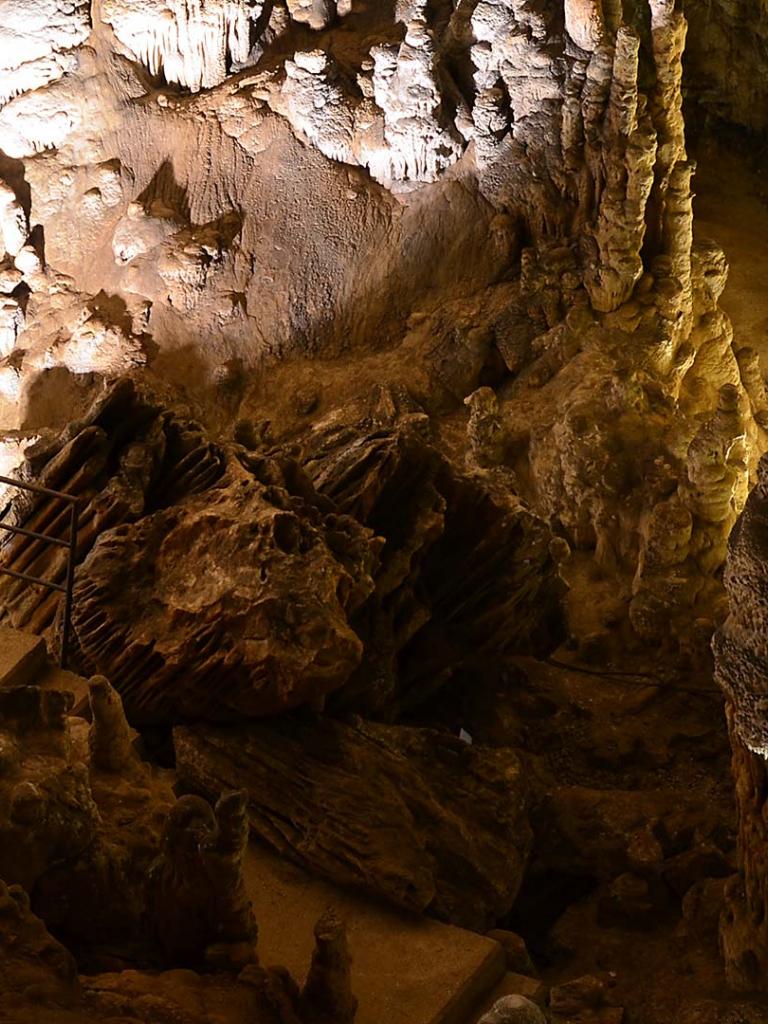 Grotta Le Torri di Slivia Carso Trieste Duino Aurisina